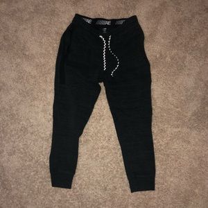 American Eagle Outfitter Lightweight Jogger MEDIUM